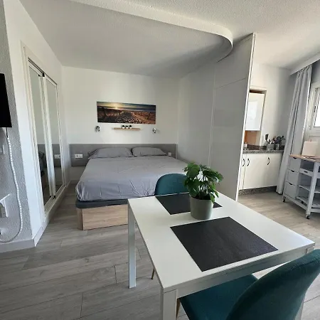 Cozy With Stunning View Apartment *